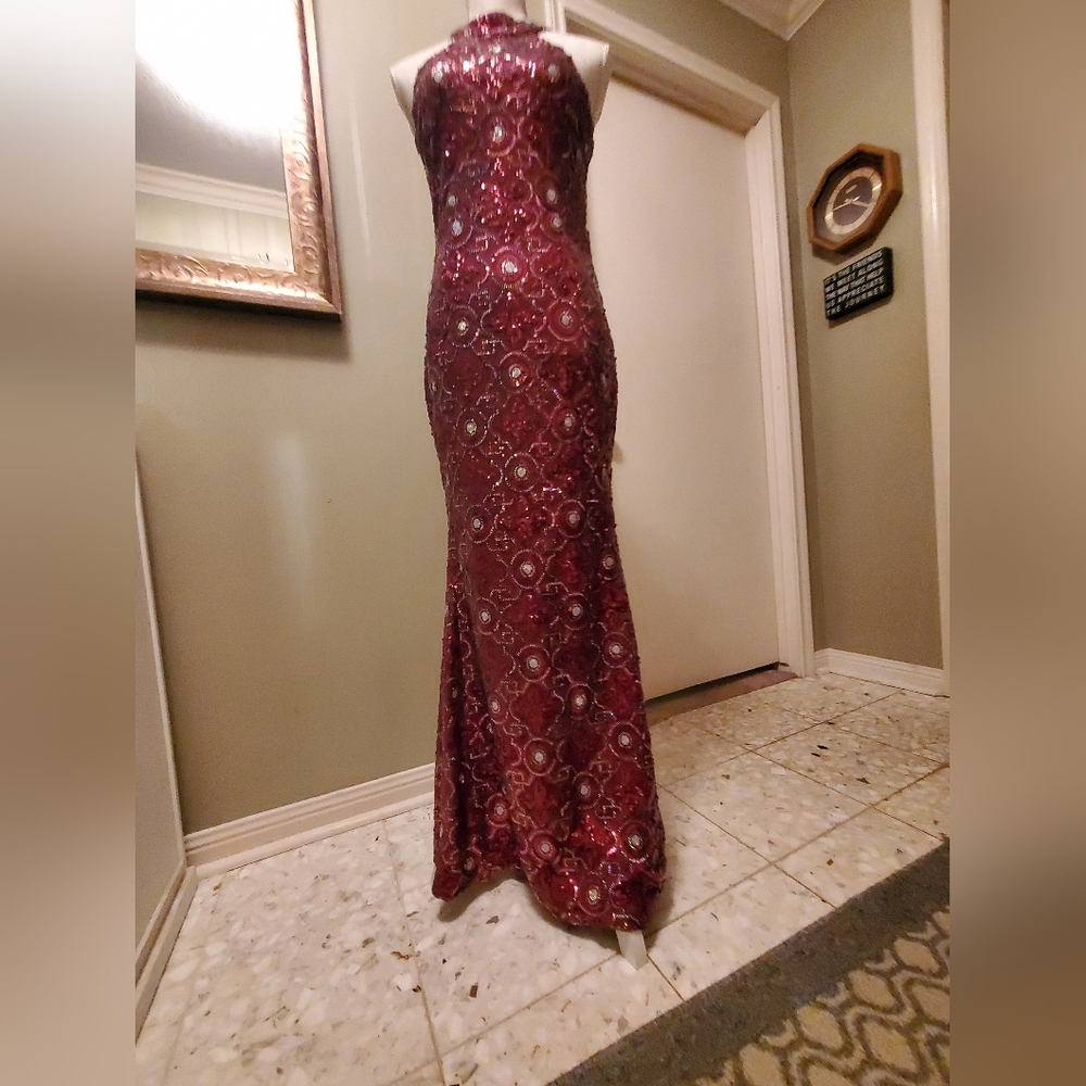 Dress - Picture 3 of 11